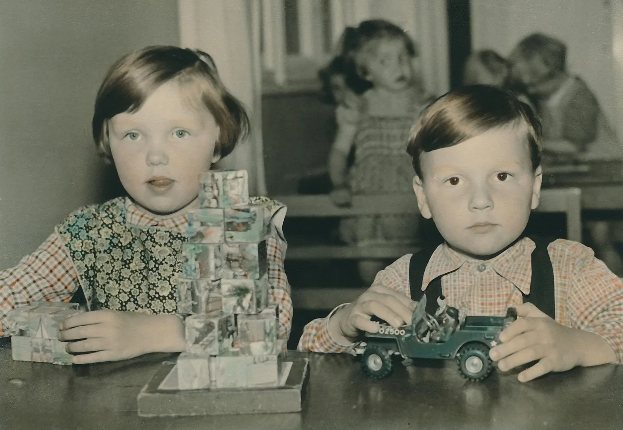 kindergarten, formerly, old, years, children, boy, girl, past, memory, at that time, nuns, toy, building blocks, nostalgic, historical, family album, photo, photography, picture, old photo, review. Childhood photo games: how a round runs, what family photos can prove, and the consent rules