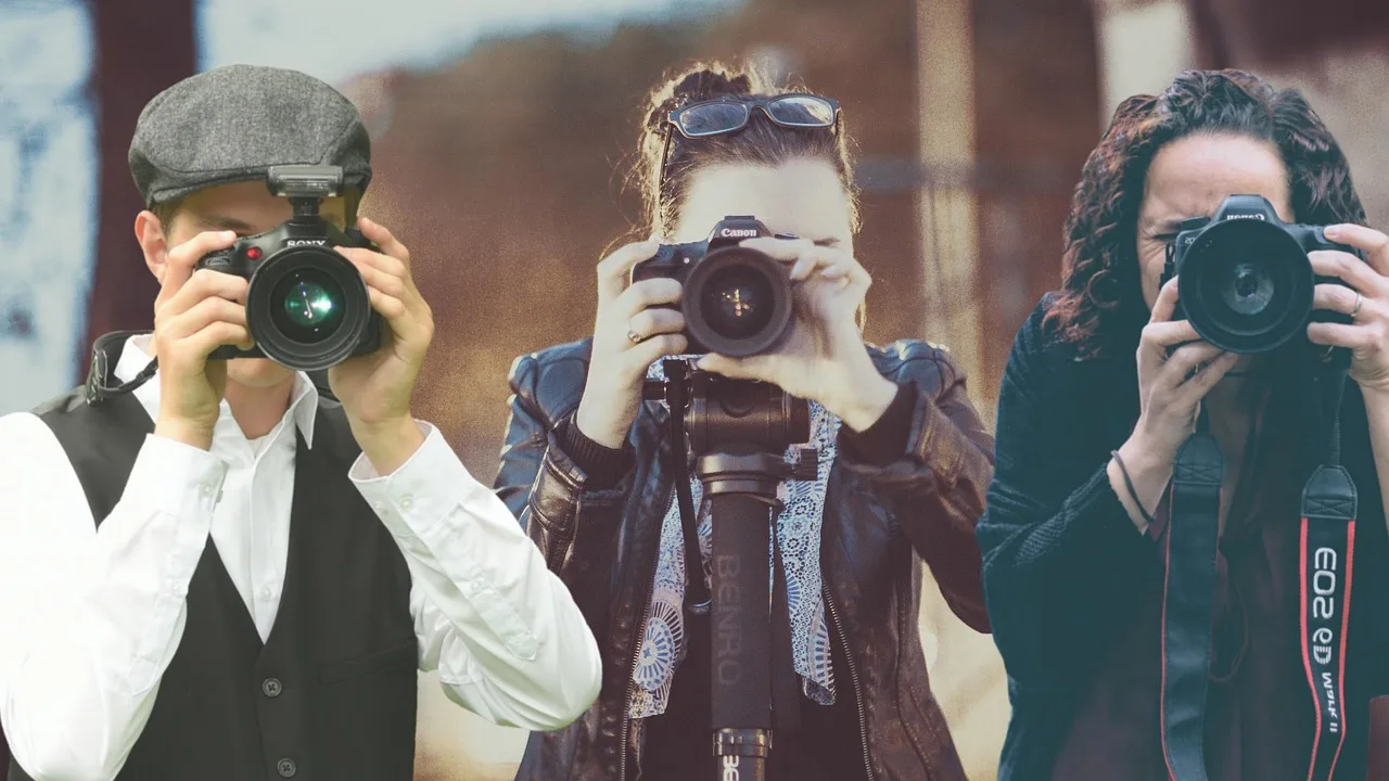 paparazzi, photographer, camera, star, fame, famous, actor, actress, festival, red carpet, paparazzi, paparazzi, fame, fame, fame, fame, fame, red carpet, red carpet. Photo quizzes by profession compared: recognition versus letting the job give it away